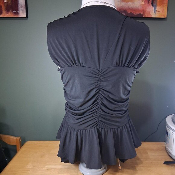 Venus Black Ruffled Sleeveless Blouse - Picture 2 of 6